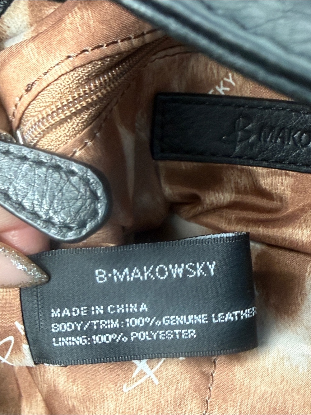 B. Makowsky Black Pebbled Leather Slouchy Hobo Shoulder Bag. - Picture 9 of 9